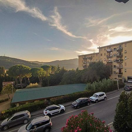 4 Minuti Dalla Stazione Loft Moderno Понтасиеве Екстериор снимка